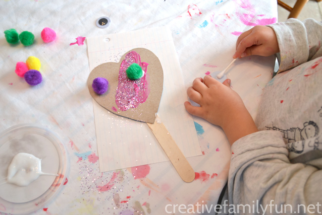 Use recycled materials to make this Silly Heart Puppet Valentines craft for kids. It's fun for toddlers, preschoolers, and big kids too.