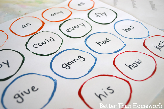 Get a little creative and turn your reading practice with a craft project when you make these cardboard tube stamped Sight Word Banners. It's fun to make and would make a fun display at home or in the classroom.