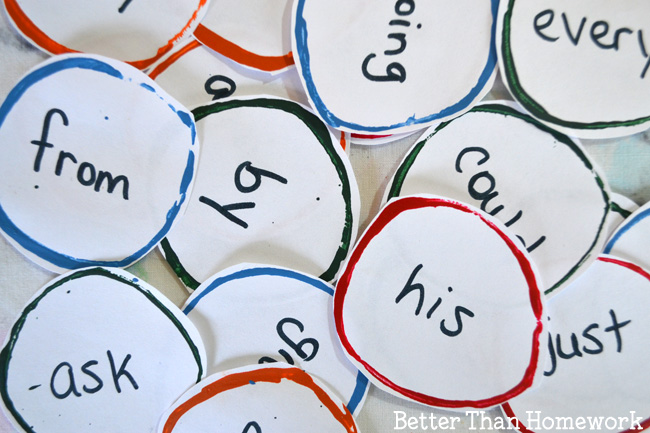 Get a little creative and turn your reading practice with a craft project when you make these cardboard tube stamped Sight Word Banners. It's fun to make and would make a fun display at home or in the classroom.